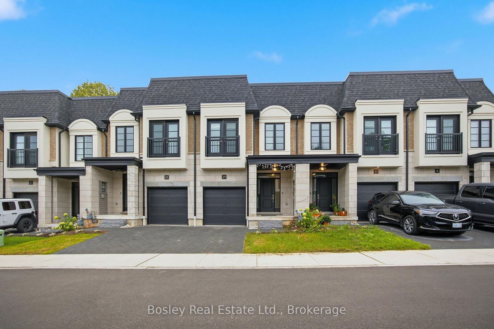 Property Photo:  143 Elgin Street N 29  ON N1R 0E1 