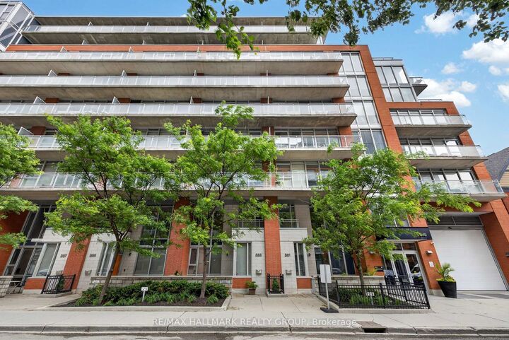 Property Photo: 353 McLeod Street ON K2P 1A2