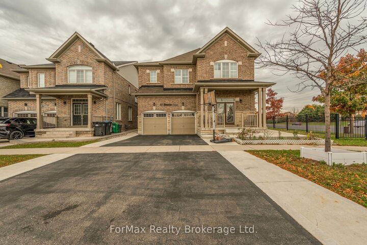70 Zanetta Crescent — photo 1