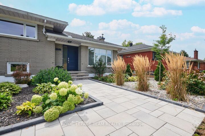 Property Photo:  1948 Navaho Drive N  ON K2C 0T6 