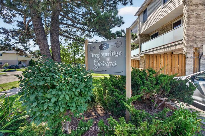 Property Photo:  35 Breckenridge Drive 29  ON N2B 3H5 