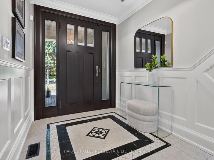 Property Photo: 107 Stratford Crescent ON M4N 1C7