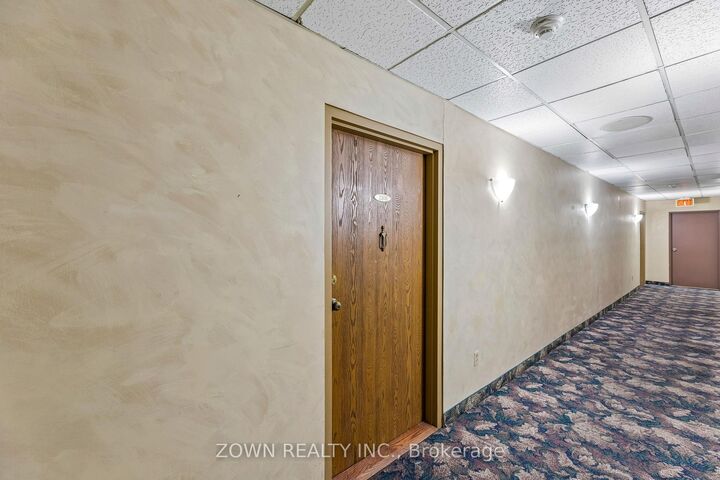 Property Photo:  389 Dundas Street 2205  ON N6B 3L5 