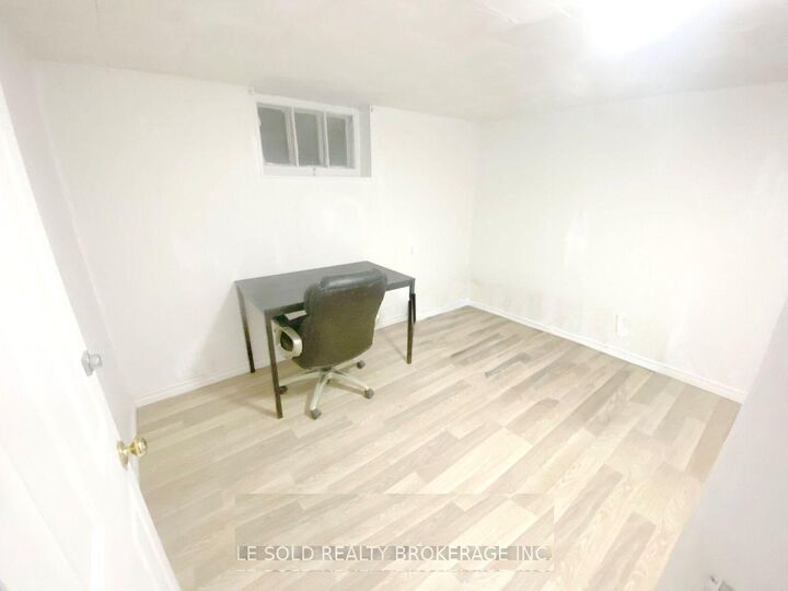 Property Photo:  112 Leland Street Room Bsmt  ON L8S 3A2 