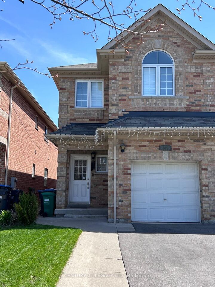 Photo de la propriété: 385 Comiskey Crescent ON L5W 0C6