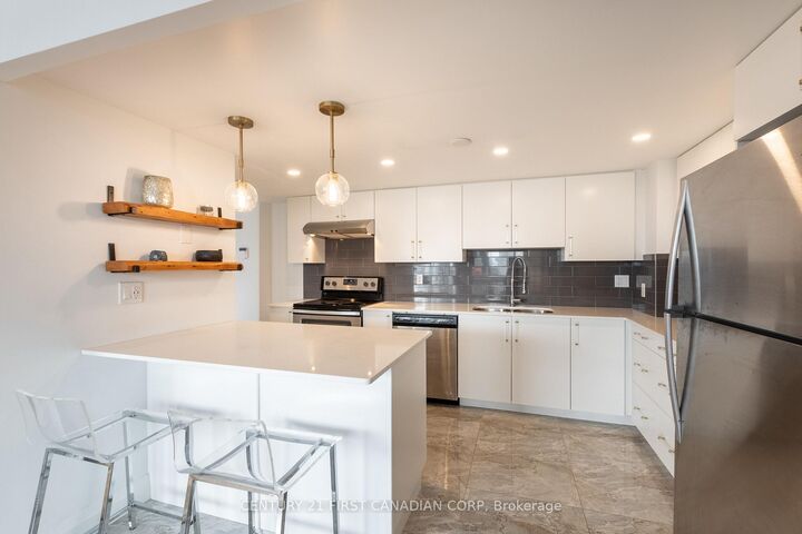 Property Photo:  600 Talbot Street 810  ON N6A 5L9 