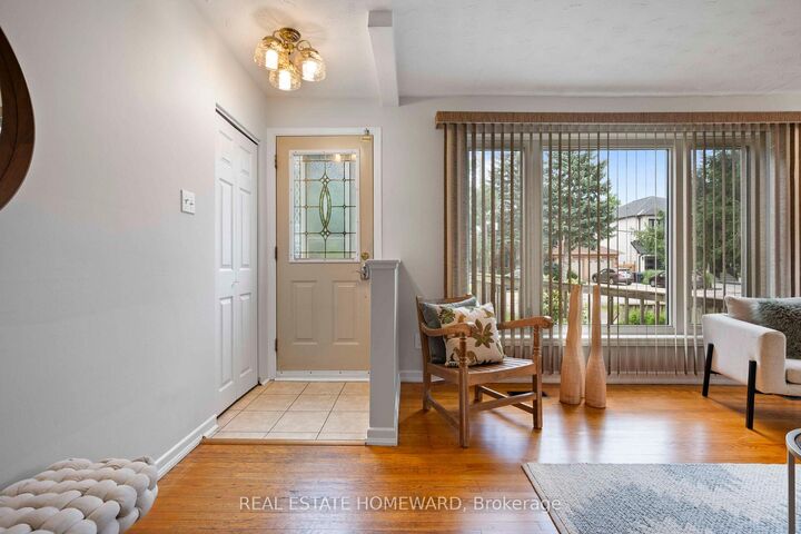 Property Photo: 118 Zaph Avenue ON M1C 1M8
