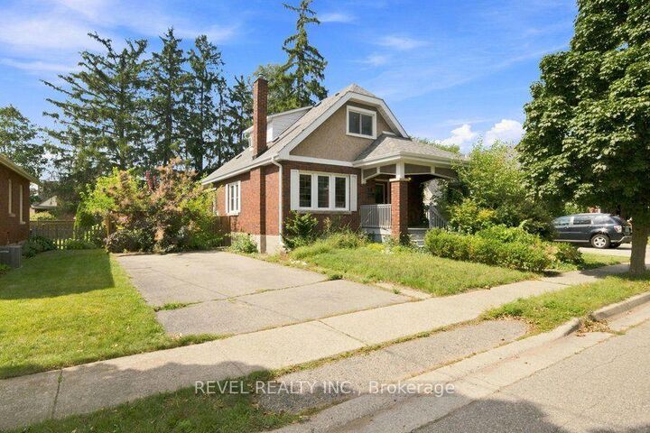 Property Photo: 26 Abigail Avenue ON N3R 4R9