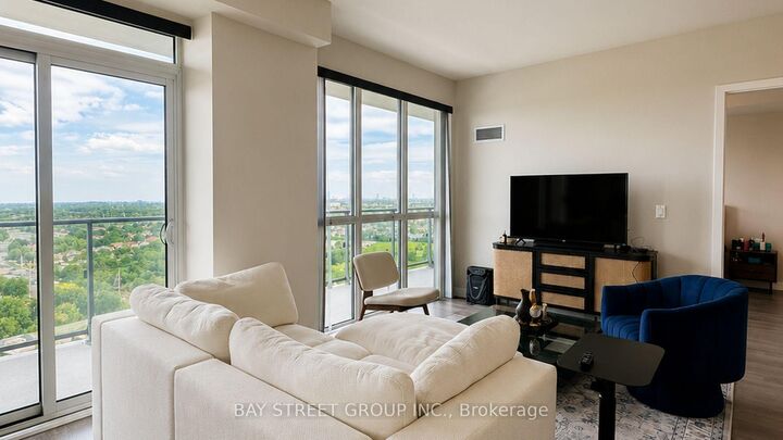 Property Photo:  4655 Glen Erin Drive 1504B  ON L5M 0Z1 