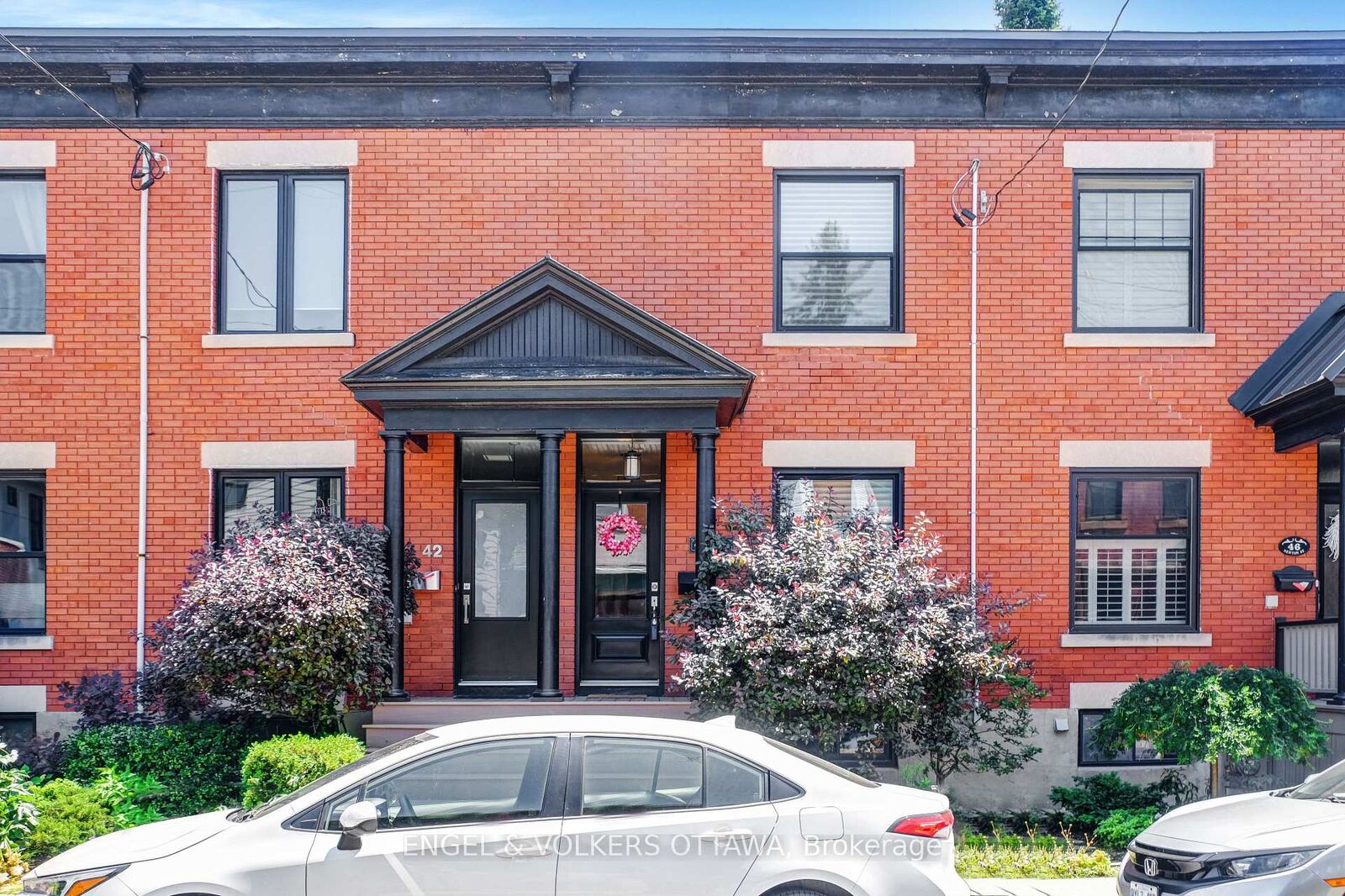 Property Photo:  44 Newton Street  ON K1S 2S7 