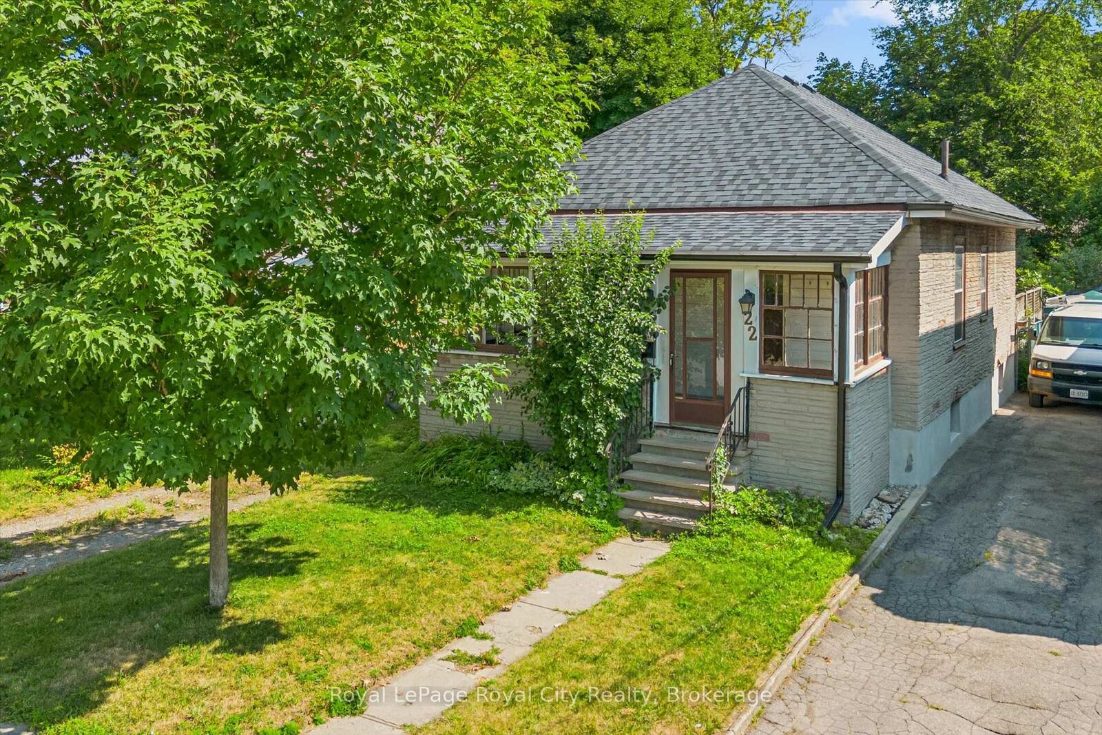 Property Photo:  22 Boult Avenue  ON N1E 5W7 
