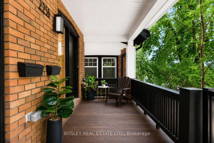Property Photo: 225 Gainsborough Road B ON M4L 3C7