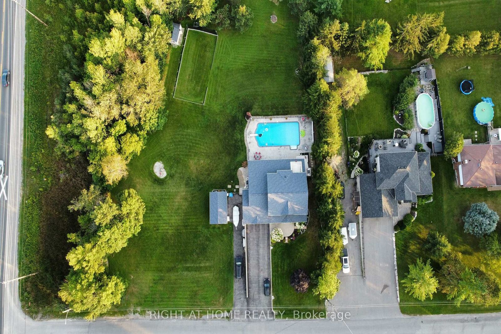 Property Photo: 599 Maniece Avenue ON K9L 0C1