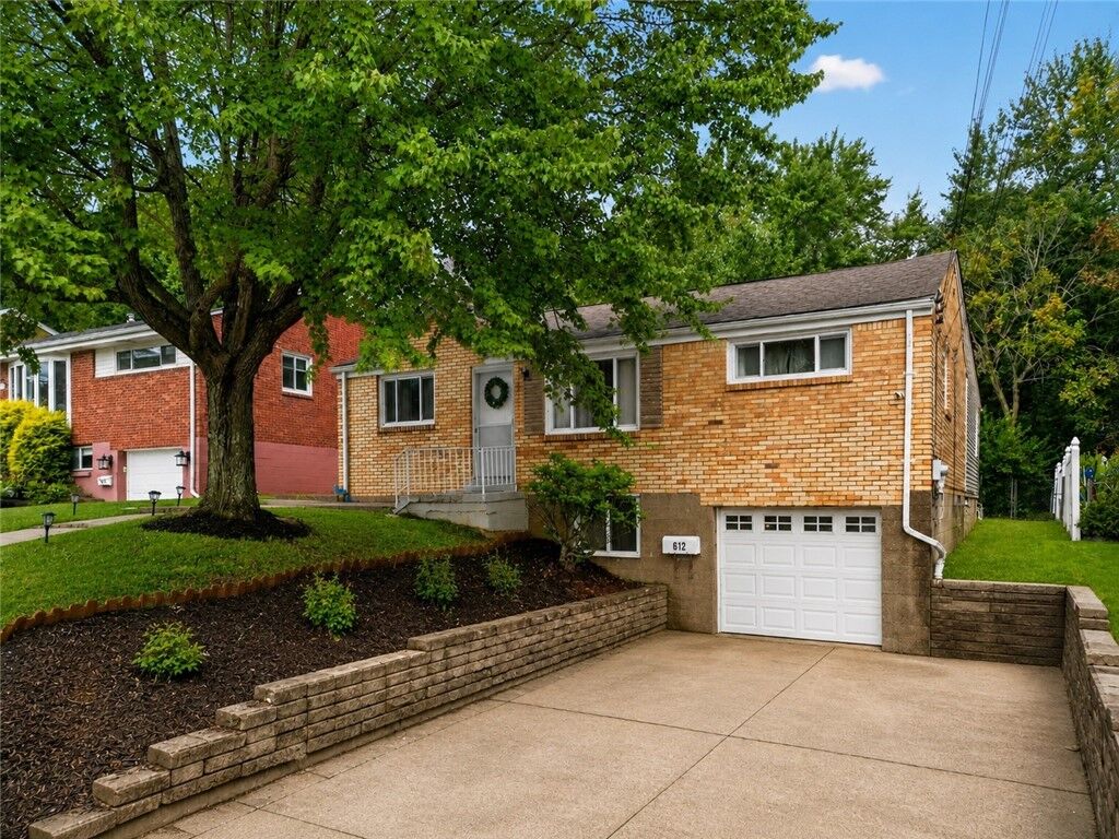 Property Photo:  612 Charlotte Dr  PA 15236 