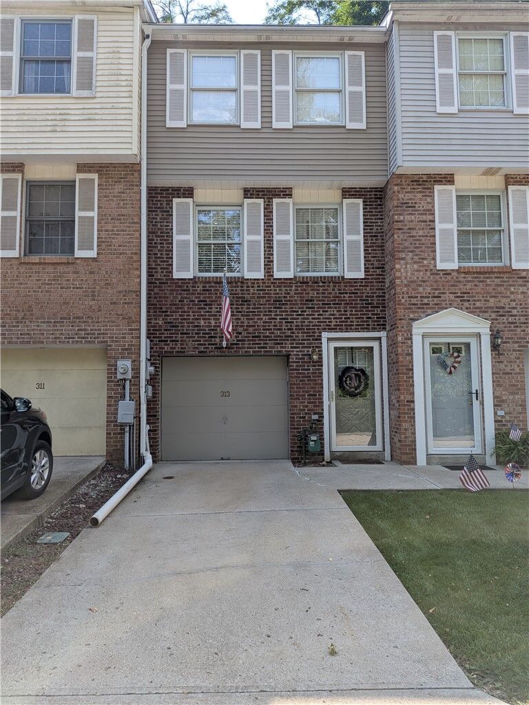 Property Photo: 313 Tyler Dr. PA 15236