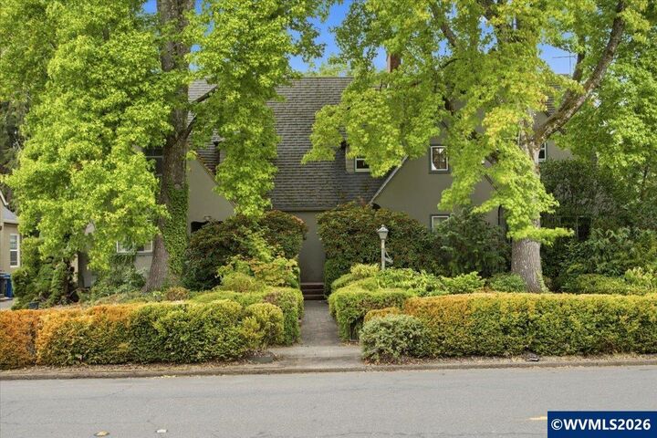 Property Photo: 575 24th St NE OR 97301