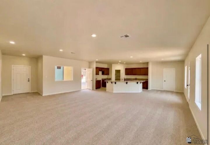 Property Photo: 7147 E 45 St AZ 85365
