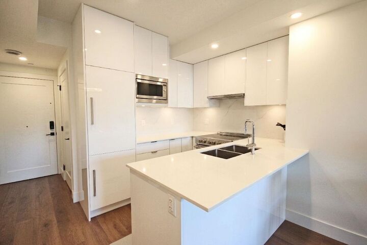 Property Photo: 5399 Joyce Street 105 BC V5R 4H3