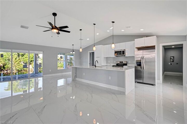 Property Photo:  4106 NE 14th Pl  FL 33909 