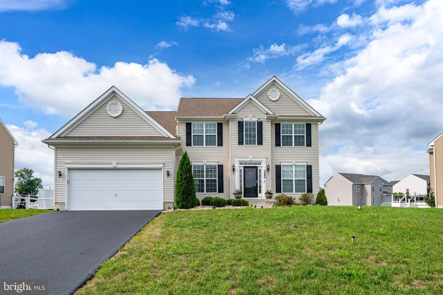 Property Photo:  240 Gardenbrook Drive  DE 19977 
