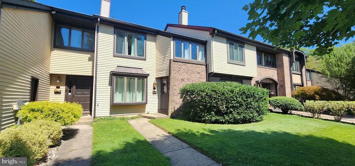 Property Photo: 3 Colchester Place PA 18940