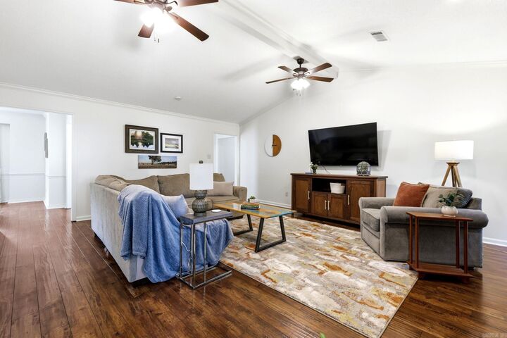 Property Photo: 2521 Hickorynut Court AR 72211