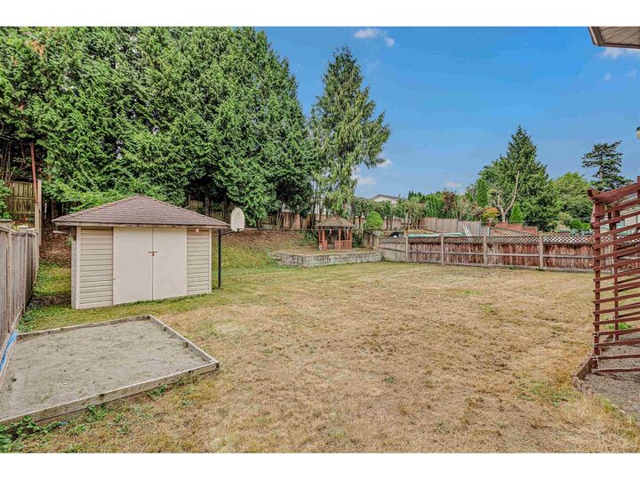 Property Photo:  32878 Harwood Place  BC V2S 7C1 