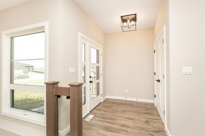 Property Photo: 15 Hunter's Close MB R4H 0E3