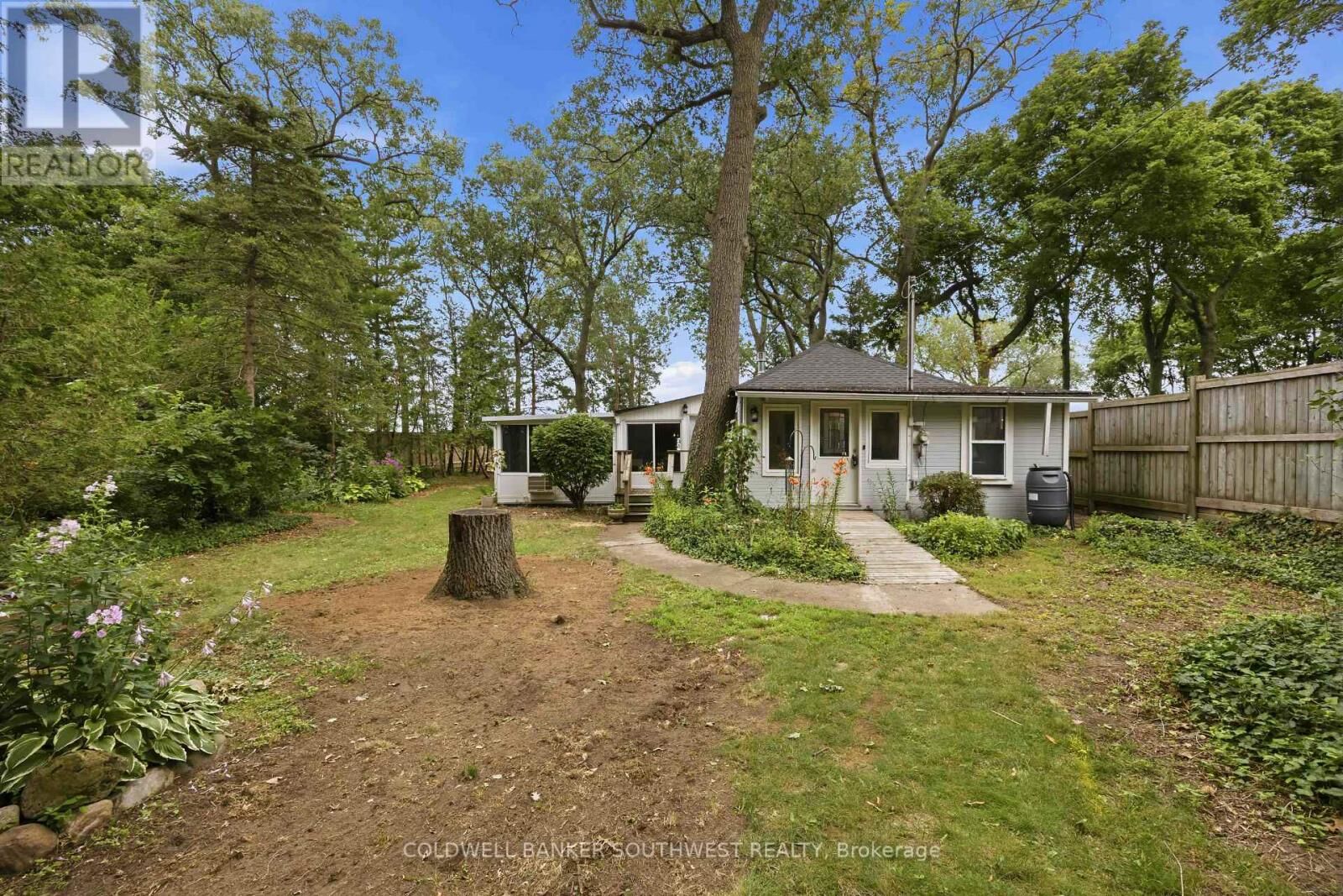 Property Photo:  1996 Lakeshore Road  ON N7X 1E9 