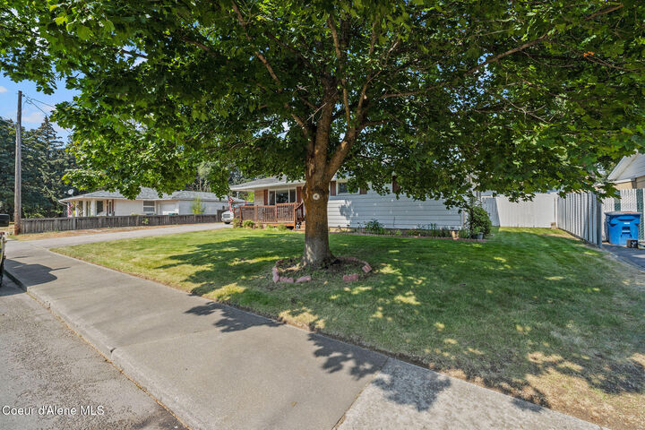 Property Photo: 316 W Montgomery Pl ID 83854