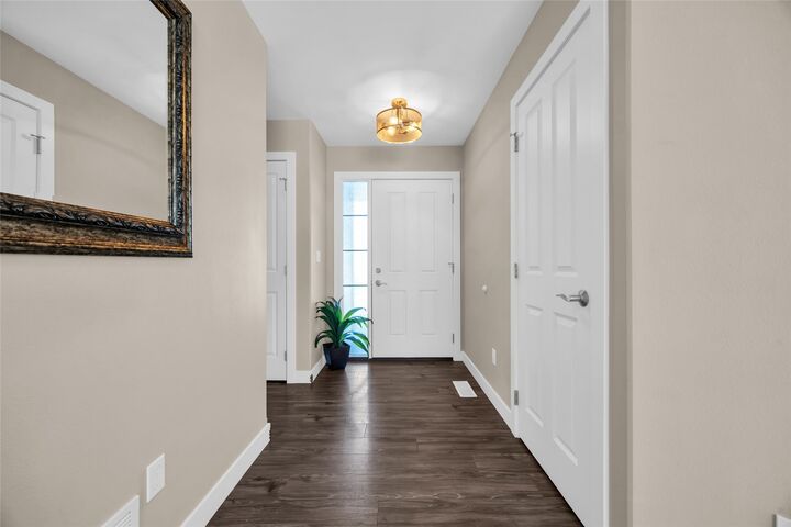 Property Photo: 2239 Crestwood Lane IA 50648