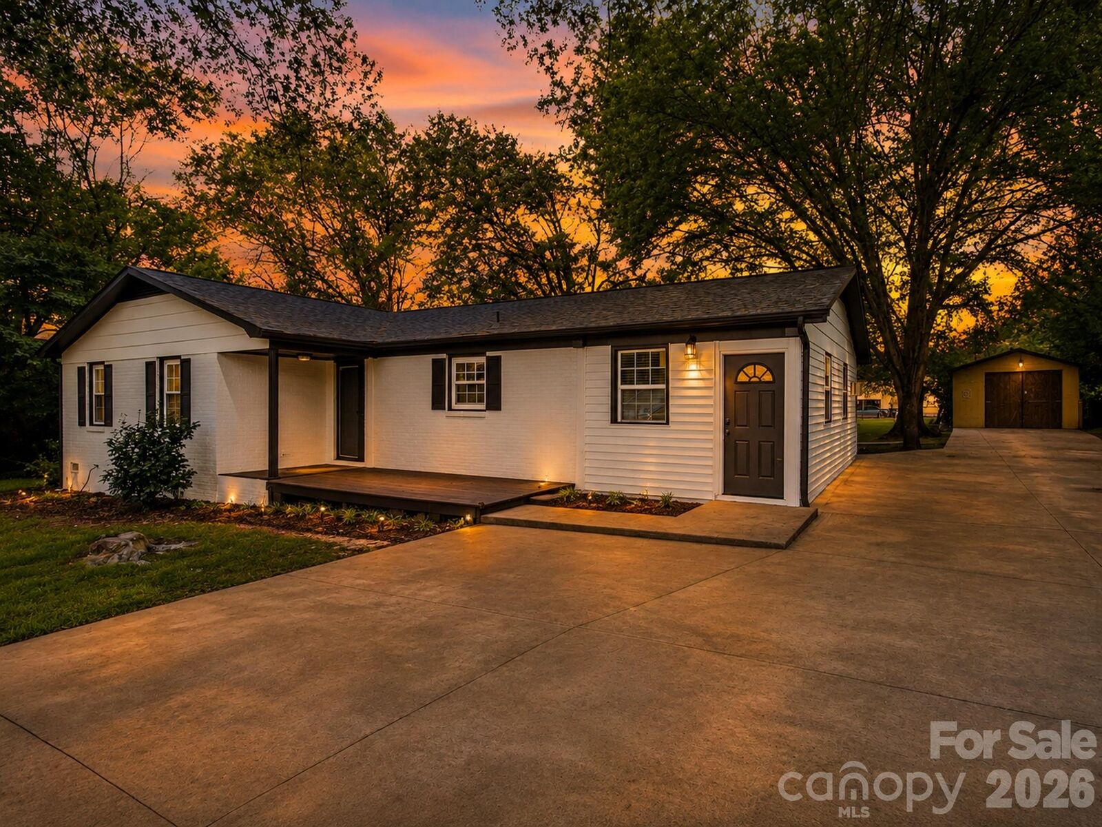 Property Photo:  4209 Heatherstone Drive  NC 28056 