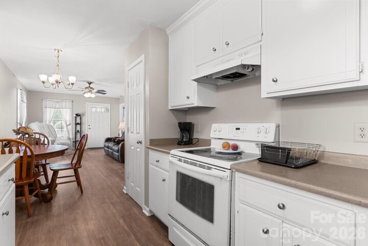 Property Photo: 206 Oakland Avenue SC 29650