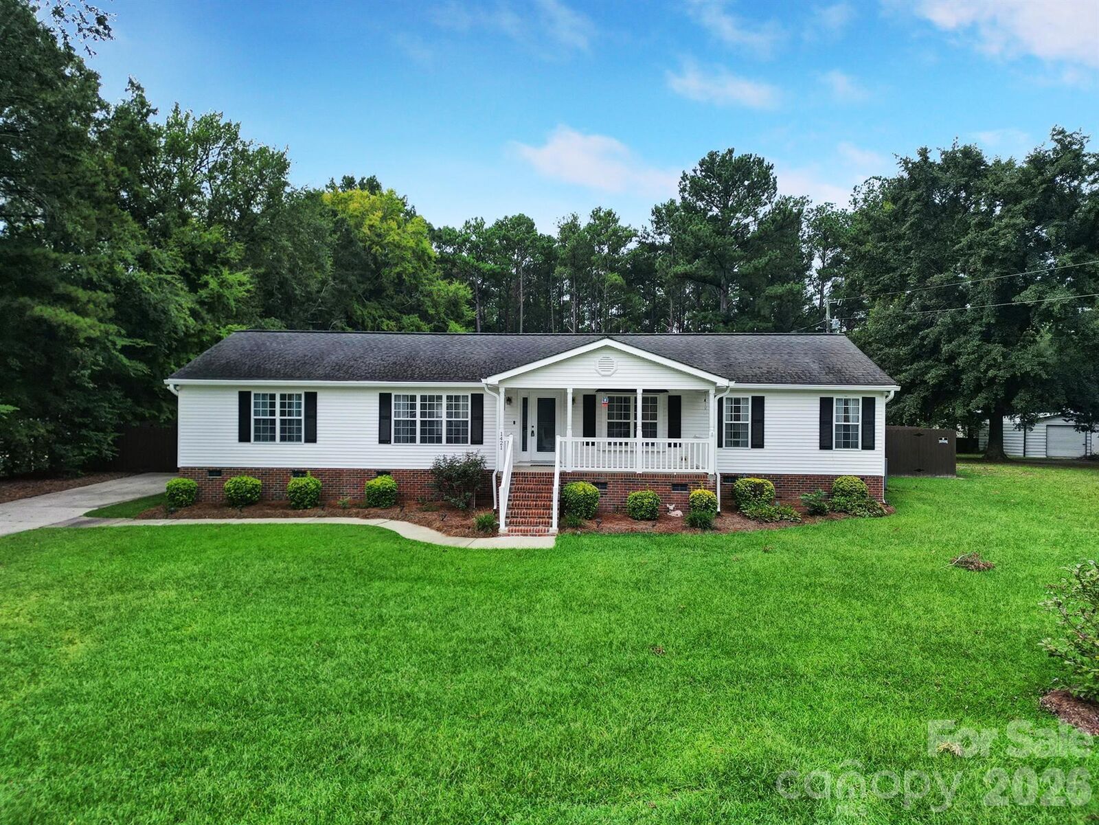 Property Photo:  1421 Suttle Road  SC 29720 