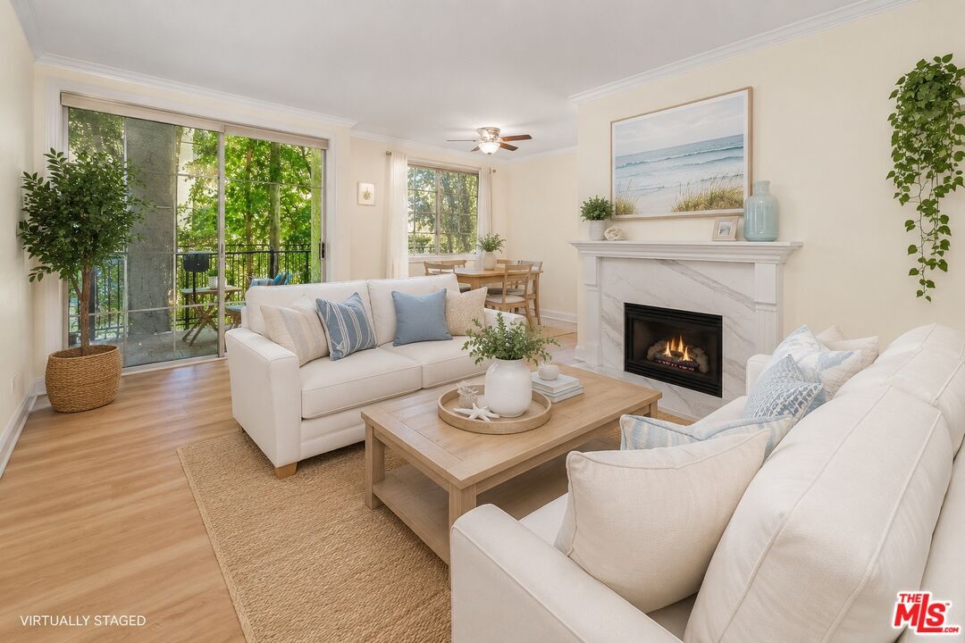 Property Photo:  1375 Kelton Ave, Unit 104  CA 90024 
