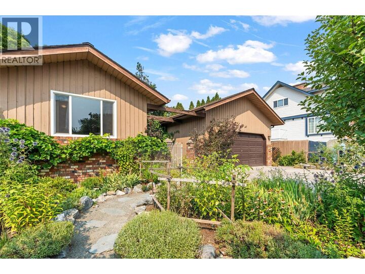 Property Photo: 1503 39A Avenue BC V1T 7S3