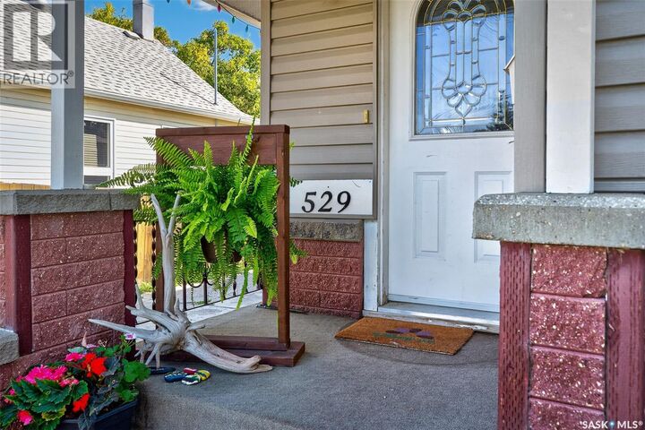 Property Photo: 529 Athabasca Street W SK S6H 2C5