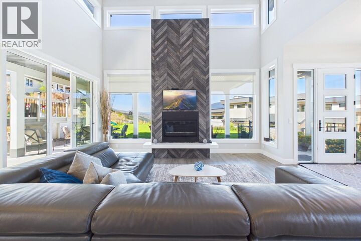 Property Photo: 439 Redtail Court BC V1W 0B1