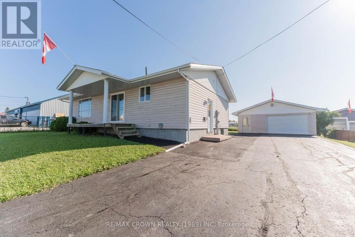 Property Photo:  20 Brunelle Road South  ON P5N 2T2 