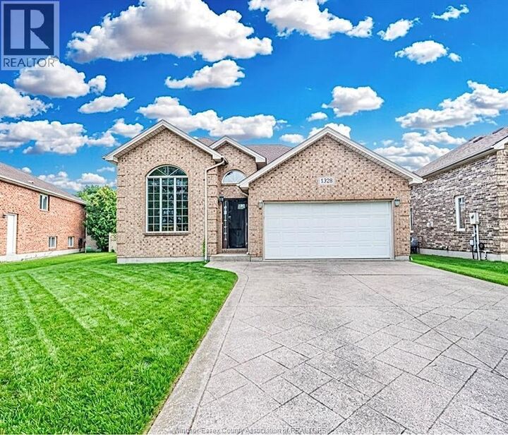 Property Photo:  1328 Imperial Crescent  ON N9G 2T5 