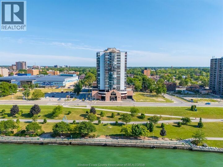Property Photo:  515 Riverside Drive 1303  ON N9A 7C3 