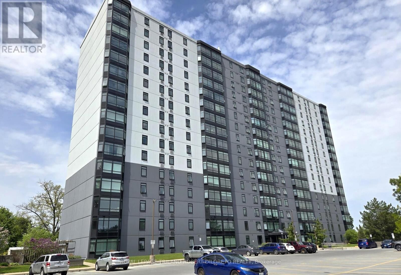 Property Photo:  45 Pond Mills Road 205  ON N5Z 4W5 