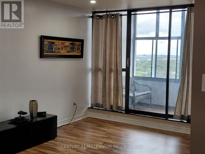 Property Photo:  25 Kensington Road 1903  ON L6T 3W8 