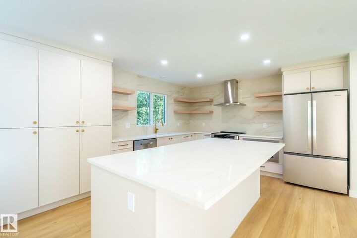 Property Photo:  51112 Rge Road 222 194  AB T8C 1G9 