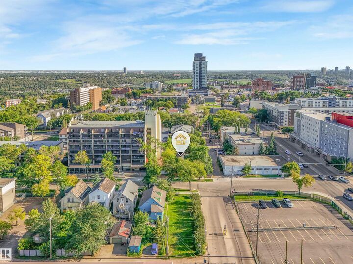 Property Photo:  9347 105 Avenue NW  AB T5H 0J7 