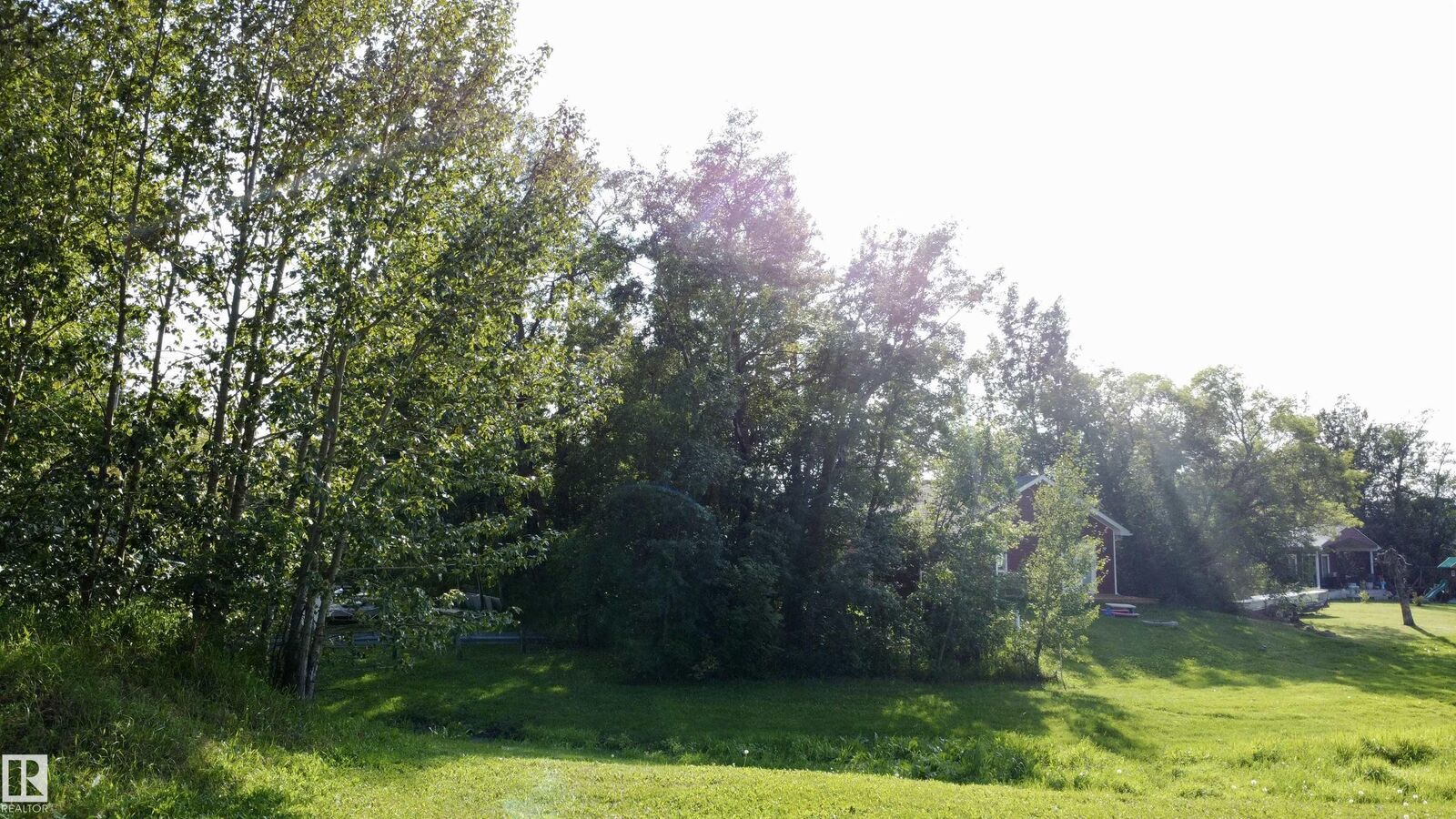 Property Photo:  4704 50A Street  AB T0E 0A0 
