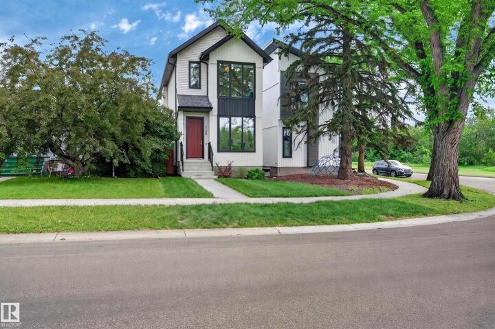 Property Photo:  9108 64 Avenue NW  AB T6E 0H7 