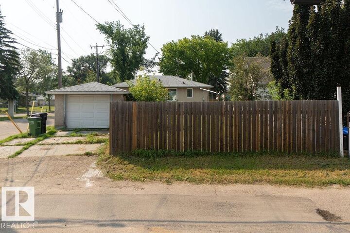Property Photo: 12303 131 St NW NW AB T5L 1N2