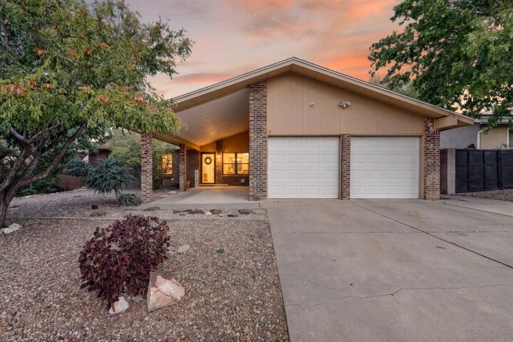 Property Photo:  8621 Plymouth Rock Road NE  NM 87109 