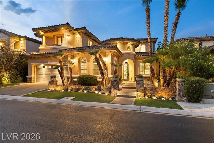 Property Photo: 1972 Alcova Ridge Drive NV 89135